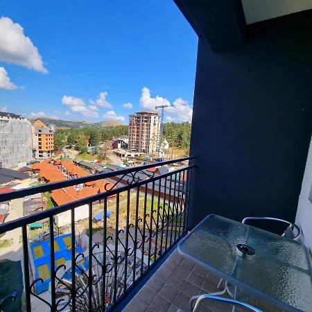 Apartman Gondola 107 *